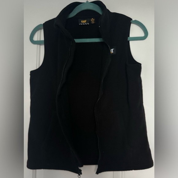 NEW CAT Size 10-12 Boys Black Warm Casual Fleece Sleeveless Full Zip Up Vest - Picture 5 of 6